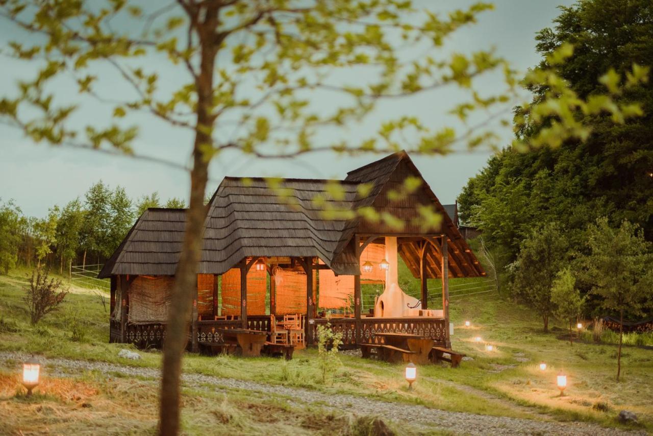 Raven'S Nest - The Hidden Village, Transylvania - Romania Sub Piatra Exterior foto