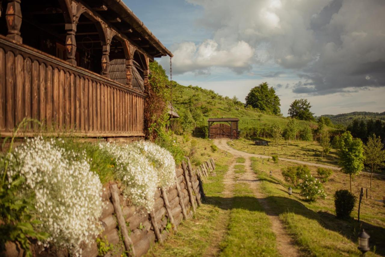 Raven'S Nest - The Hidden Village, Transylvania - Romania Sub Piatra Exterior foto