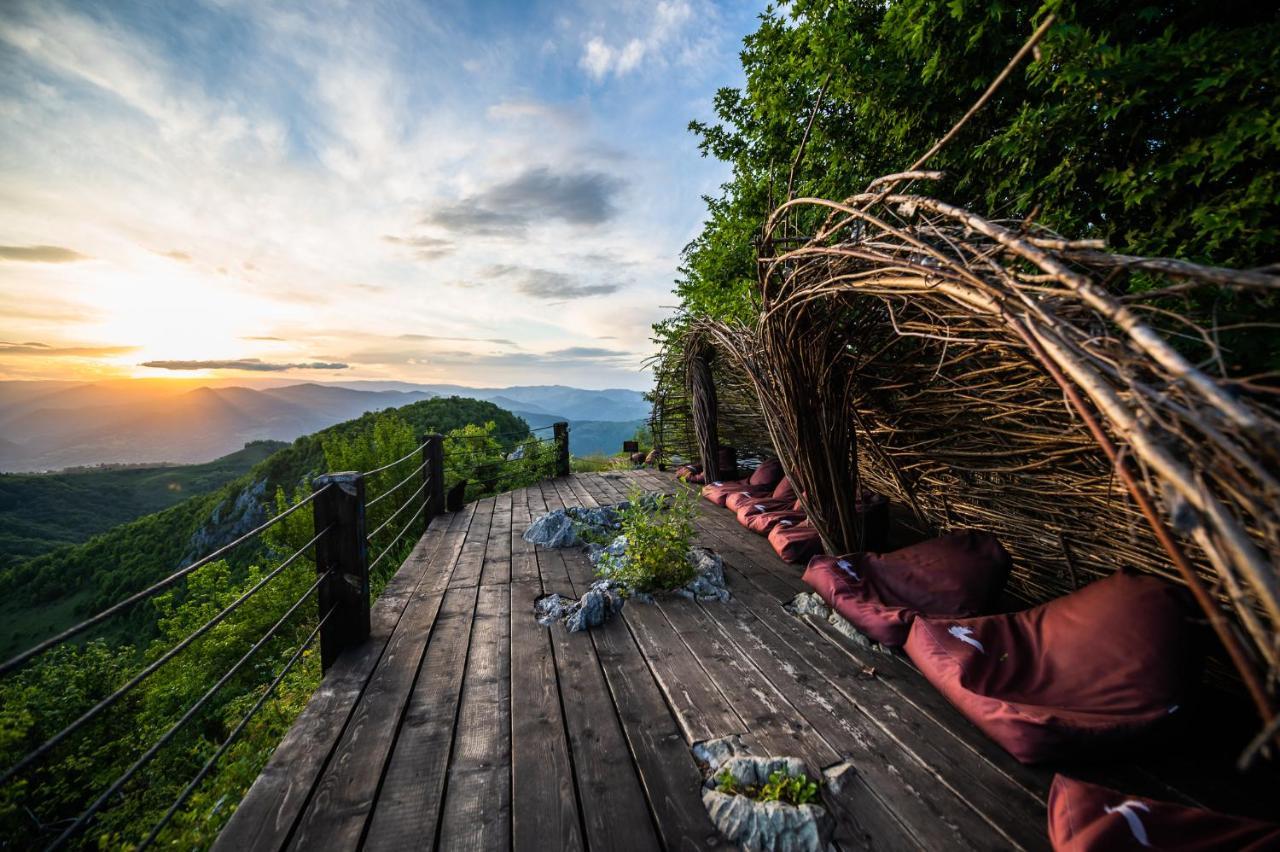 Raven'S Nest - The Hidden Village, Transylvania - Romania Sub Piatra Exterior foto