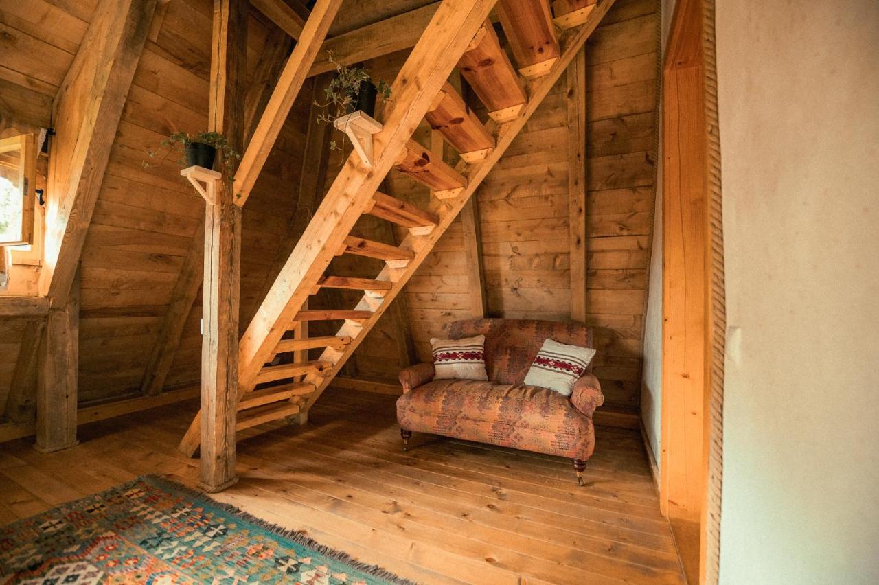 Raven'S Nest - The Hidden Village, Transylvania - Romania Sub Piatra Exterior foto