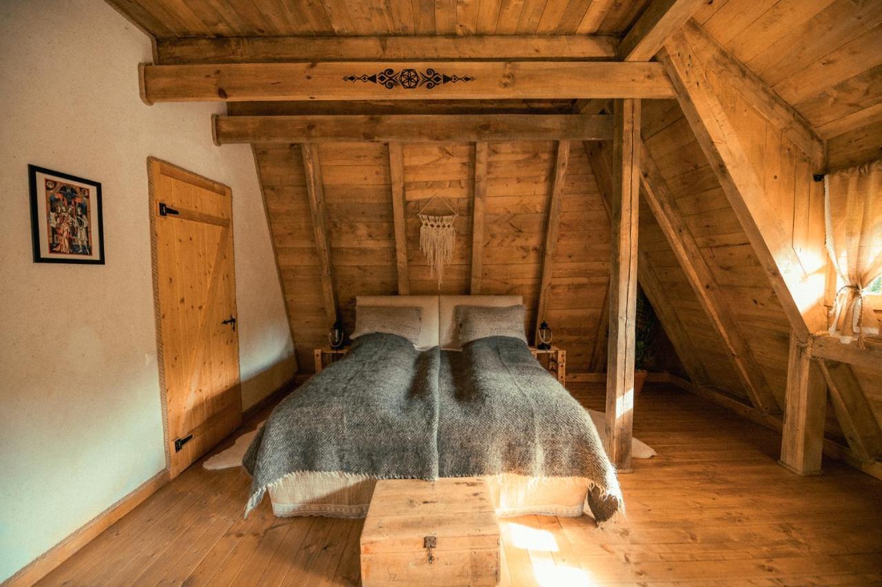 Raven'S Nest - The Hidden Village, Transylvania - Romania Sub Piatra Exterior foto