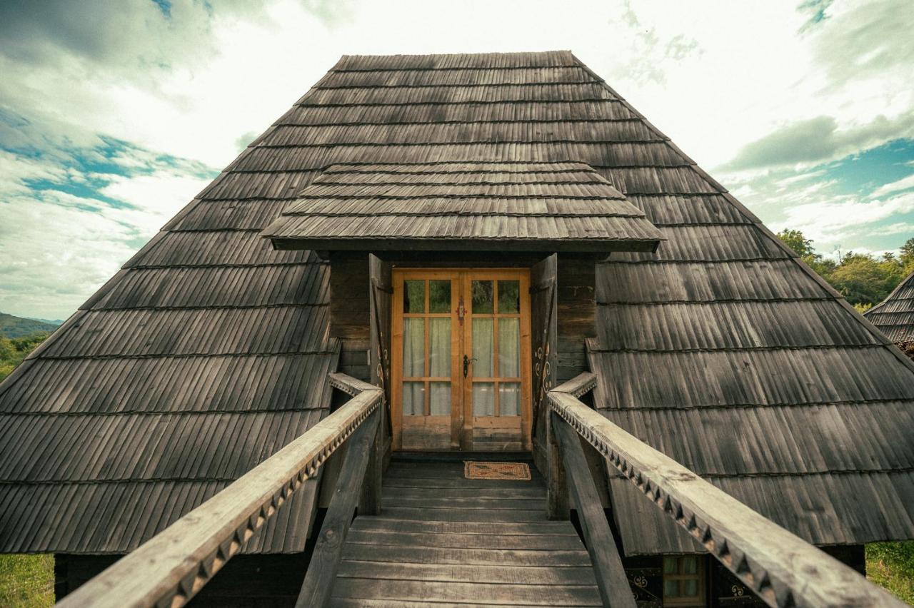Raven'S Nest - The Hidden Village, Transylvania - Romania Sub Piatra Exterior foto